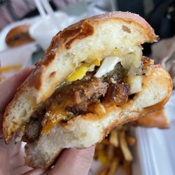 Yelp Elite Week: Stack Burger - This hearty *burger* isn't meat, it's BEYOND BEEF
