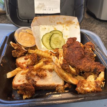 Dave's Hot Chicken - Chicken combo not so good - Sandwiches Near Me - Warrensville Heights, Ohio Dave's Hot Chicken - Chicken combo not so good - Sandwiches Near Me - Warrensville Heights, Ohio