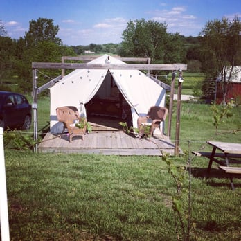 Slattery Vintage Estates - Glamping bungalow - Wineries Near Me - Nehawka, Nebraska Slattery Vintage Estates - Glamping bungalow - Wineries Near Me - Nehawka, Nebraska
