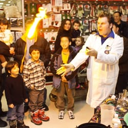 Mad Science of New York City and Westchester - Be wowed by us at birthday parties or choose our partners to hold your party!