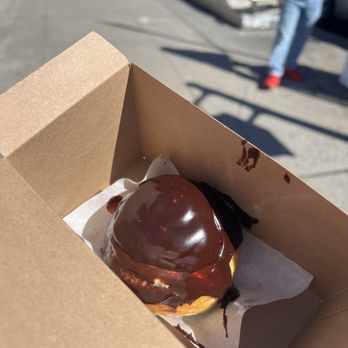 Elevenses Cafe - Chocolate cardamom bun - Cafes Near Me - Astoria, New York