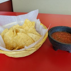 Taqueria Garibaldi - Chips and salsa are so good