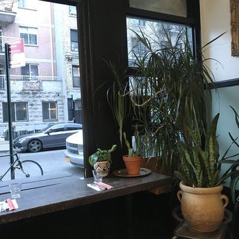 Simple Cafe & Restaurant - Inside - New American Near Me - Brooklyn, New York Simple Cafe & Restaurant - Inside - New American Near Me - Brooklyn, New York