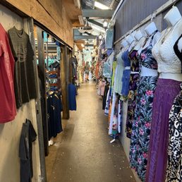 Two shopping buildings, each with two aisles like this, about 25 years long. Two shopping buildings, each with two aisles like this, about 25 years long.