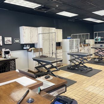 Dig It Dog Grooming - Interior May 2024 - Pet Groomers Near Me - Roseville, Minnesota Dig It Dog Grooming - Interior May 2024 - Pet Groomers Near Me - Roseville, Minnesota