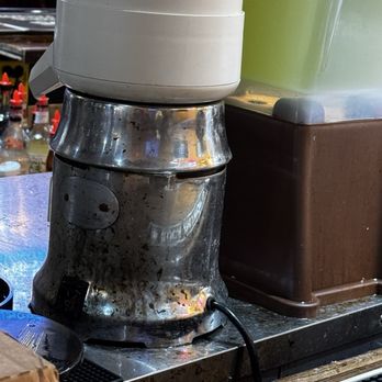 Los Cucos Mexican Cafe - Waco - Filthy. Looks like hasn't been cleaned in quite some time. - Mexican Near Me - Waco, Texas