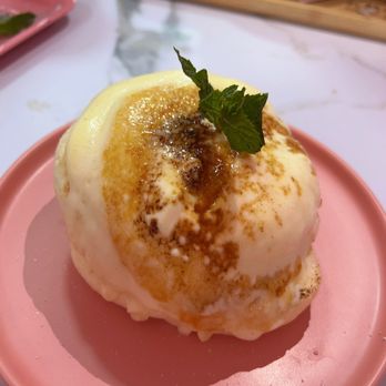 Kowloon Tong - Soufflé pancakes - Desserts Near Me - Brooklyn, New York