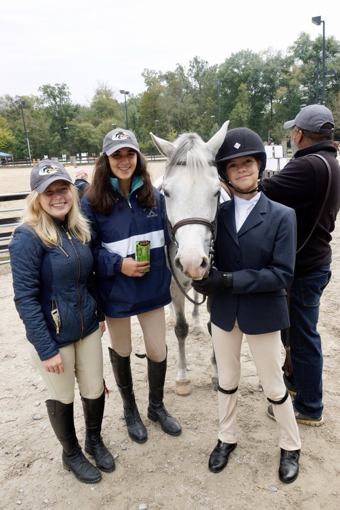 Big Easy Farm - equestrian in Boyds, MD