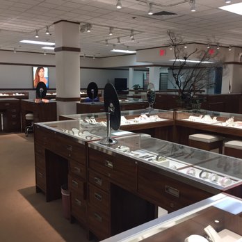 Maui Divers Jewelry - Showroom on the third floor - Jewelry Near Me - Honolulu, Hawaii