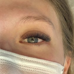 Nirvana Beauty Lounge - Volume lashes