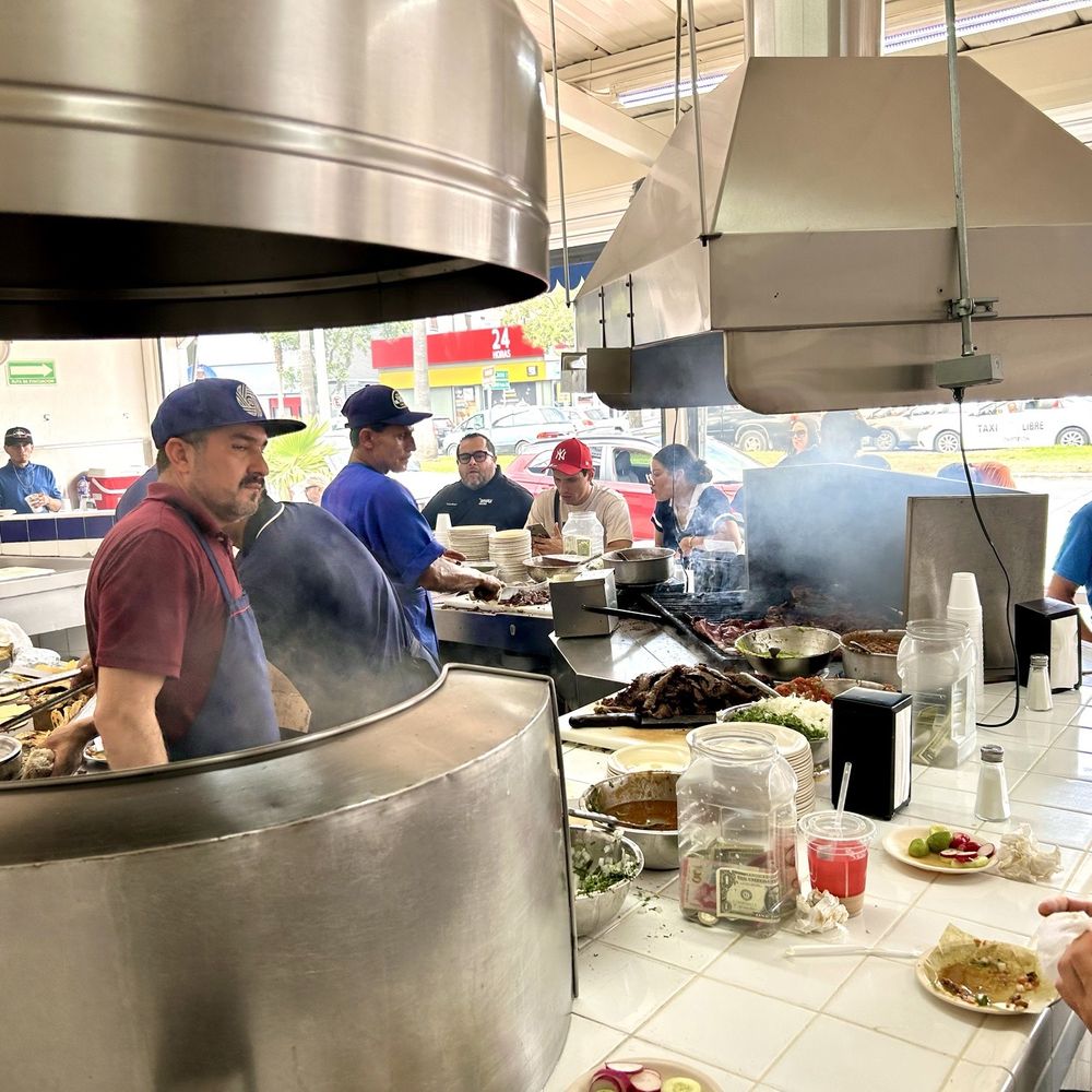 Tacos El Franc - Tacos Near Me - Tijuana, BCN Tacos El Franc - Tacos Near Me - Tijuana, BCN