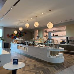 Delta Sky Lounge - Charlotte Douglas International Airport