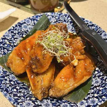 Khao Hom - Garlic Sriracha Wings - Thai Near Me - Hayward, California