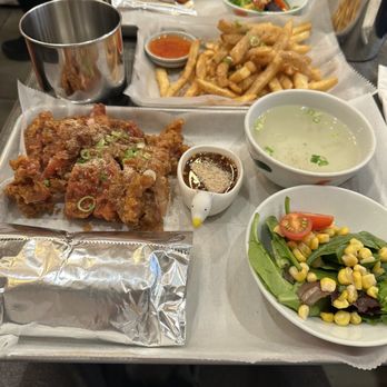 Three Roosters - Thai Near Me - New York, New York