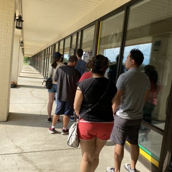 Le Croissant - Line outside.. - Bakeries Near Me - Greenwood, Indiana