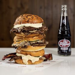 Capital Farms - Gourmet burger