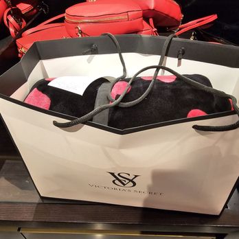 Victoria's Secret & PINK - @Victoria's Secret Alamoana 2/8/2024.Needed 2buy 2x items,Sage was So helpful!Ty Hubby David,always!Ty Maritess C 4Ur Cool review,my Blanket - Lingerie Near Me - Honolulu, Hawaii