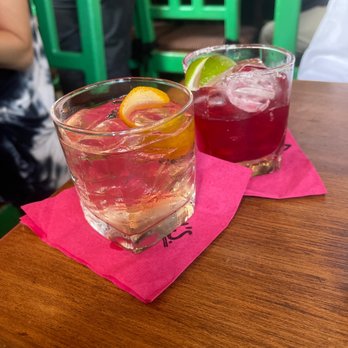 Cafe Pasqual's - Oaxaca old fashioned and hibiscus margarita - Vegetarian Near Me - Santa Fe, New Mexico