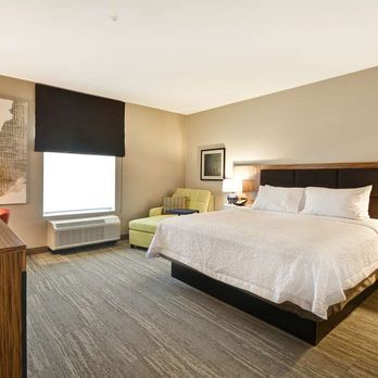 Hampton Inn & Suites Detroit/Warren - Guest room amenity - Hotels Near Me - Warren, Michigan Hampton Inn & Suites Detroit/Warren - Guest room amenity - Hotels Near Me - Warren, Michigan