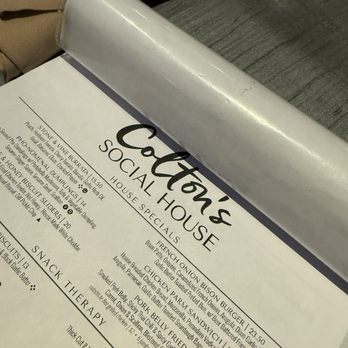 Colton's Social House - New American Near Me - Clovis, California