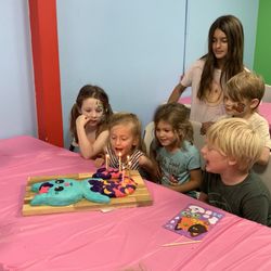 Hop's Bounce House - Fun
