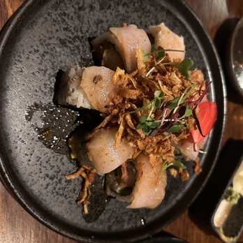 Azabu  - Geisha roll - Japanese Near Me - Whittier, California