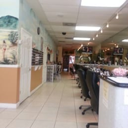 This place offers hot stone pedicures. FABULOUS! This place offers hot stone pedicures. FABULOUS!