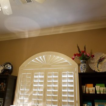 ICrown Homes - They installed crown molding in my office. They bring the pieces already cut and painted, the job was quickly and beautifully done! - General Contractors Near Me - Phoenix, Arizona