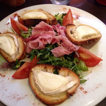 Farfalla Caffe - Salade de chèvre et miel - French Near Me - Lyon, 69