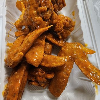 Halal Food - BUFFALO GARLIC WINGS - Halal Near Me - Baltimore, Maryland Halal Food - BUFFALO GARLIC WINGS - Halal Near Me - Baltimore, Maryland