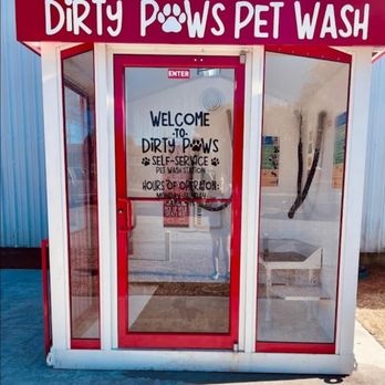1. Dirty Paws Pet Wash
