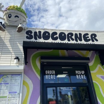 SnoCorner - Order Window - Desserts Near Me - Long Beach, California