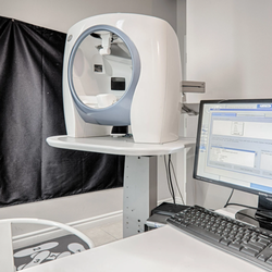 Signature Medispa Warden - VISIA skin analysis