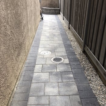 Select Pavers - Belgard Catalina Grana in Riveria Color with Charcoal Borders - Masonry/Concrete Near Me - Hayward, California