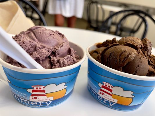 Island Creamery by null