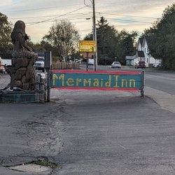 Mermaid Inn - Entrance Sign for the Mermaid Inn