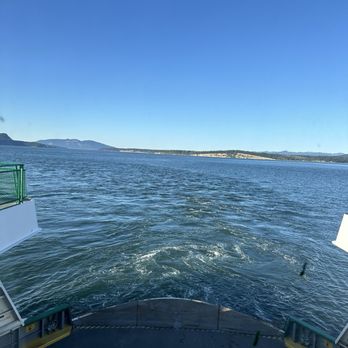 Anacortes Ferry Terminal - Water flowing - Ferries Near Me - Anacortes, Washington