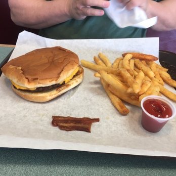 Giant Hamburgers - Giant burger? Try where's the beef! - Burgers Near Me - Mesa, Arizona Giant Hamburgers - Giant burger? Try where's the beef! - Burgers Near Me - Mesa, Arizona