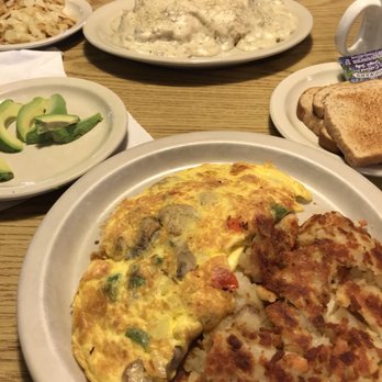 Lincoln Square Restaurant - Sandwiches Near Me - Troy, Ohio