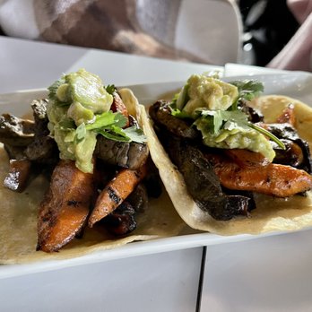 El Corazon - Vegetarian tacos - Latin American Near Me - Edmonton, Alberta El Corazon - Vegetarian tacos - Latin American Near Me - Edmonton, Alberta