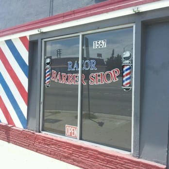 Razor Barber Shop - Front of the shop - Barbers Near Me - Long Beach, California