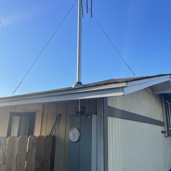 Rz Electric - Overhead Service update and 200AMP Panel - Electricians Near Me - Makawao, Hawaii Rz Electric - Overhead Service update and 200AMP Panel - Electricians Near Me - Makawao, Hawaii