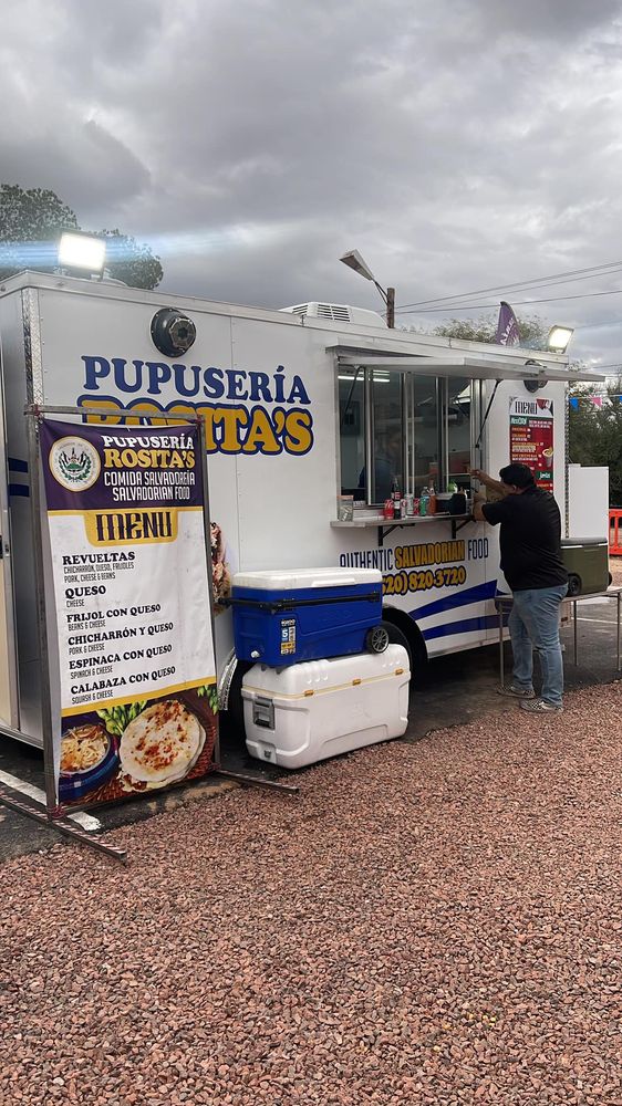 Pupuseria Rositas