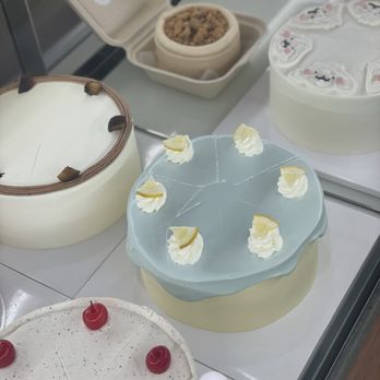 Harucake - Array of daily genoise cakes - Coffee & Tea Near Me - Los Angeles, California Harucake - Array of daily genoise cakes - Coffee & Tea Near Me - Los Angeles, California