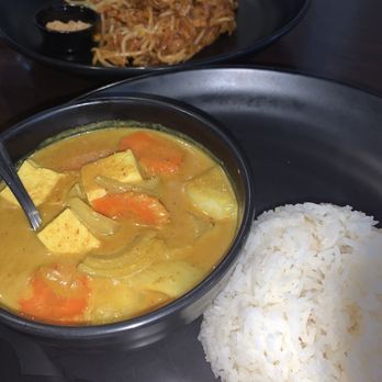 Monora Thai - Cerritos - Yellow curry! - Thai Near Me - Cerritos, California