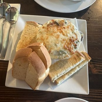 Salt Pub - Spinach dip - New American Near Me - Ilwaco, Washington