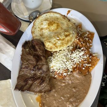 Restaurant Los Agaves - Chilaquiles - Mexican Near Me - Houston, Texas Restaurant Los Agaves - Chilaquiles - Mexican Near Me - Houston, Texas