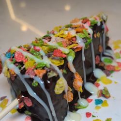 The Dirty Cheesecake - Fruity Pebble Cheesecake