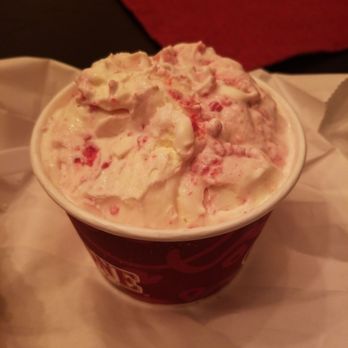 Cold Stone Creamery - Gotta have it raspberry cheesecake - Ice Cream & Frozen Yogurt Near Me - Tampa, Florida Cold Stone Creamery - Gotta have it raspberry cheesecake - Ice Cream & Frozen Yogurt Near Me - Tampa, Florida