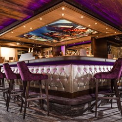 Mark's New York Bar